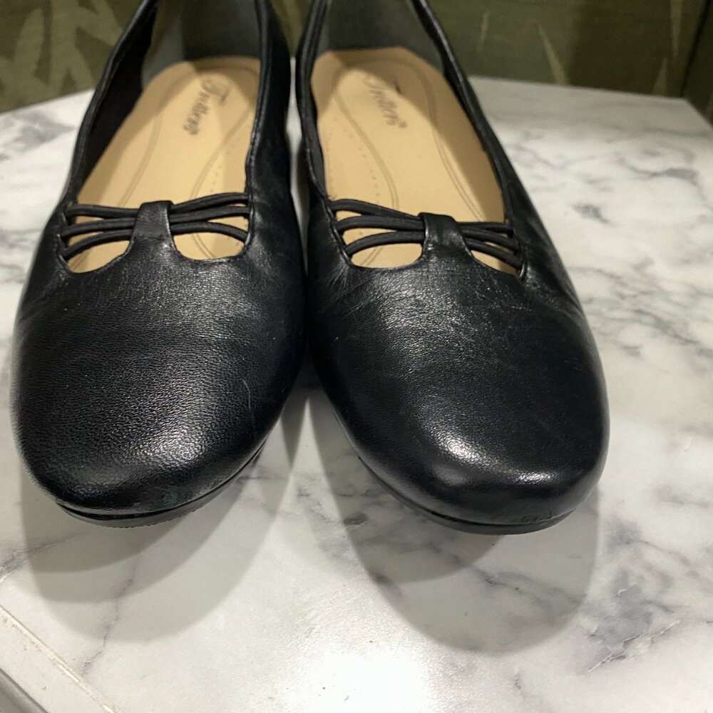 EUC Trotters Black leather flats ~sz 8 1/2 - Picture 6 of 9